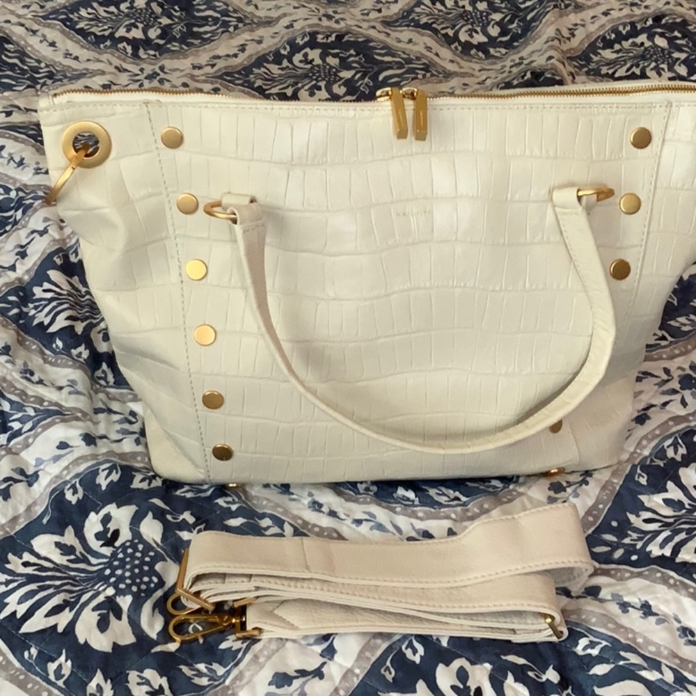 Hammitt Daniel Large